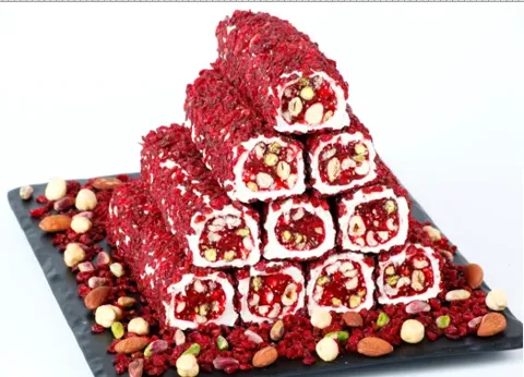 Zelis Atom Roll with Pistachio & Nuts